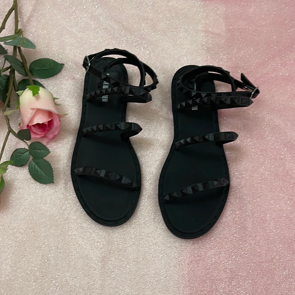 Steve Madden sandals